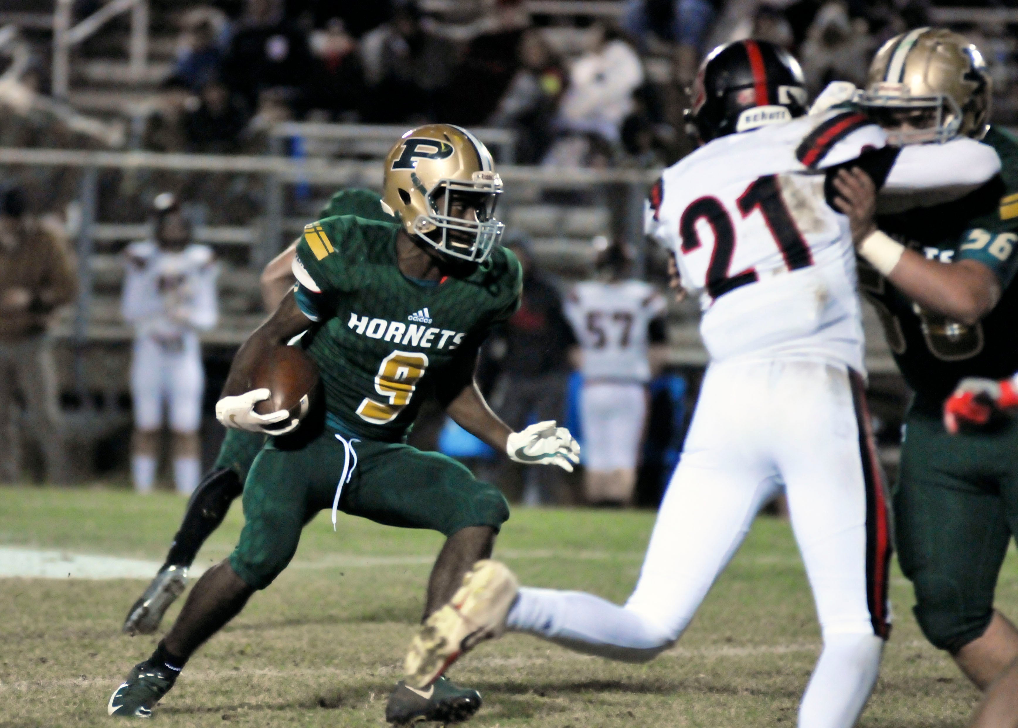 Poplarville defeats St. Stanislaus 35-14 - Picayune Item | Picayune Item